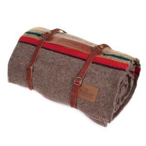 Pendleton Yakima Camp Blanket with Carrier - Twin